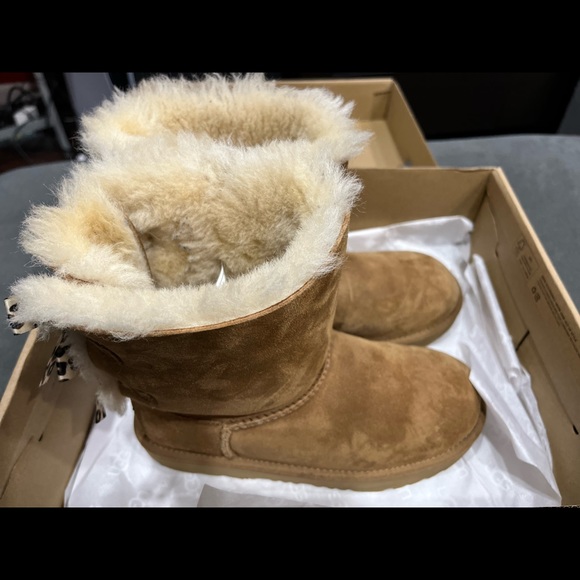 UGG Bailey Bow Leopard Tan boots, Comfy and cute! - Picture 5 of 9